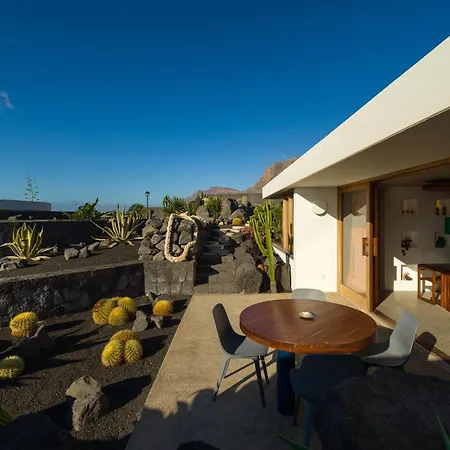 Canaryislandshost I Soul Famara