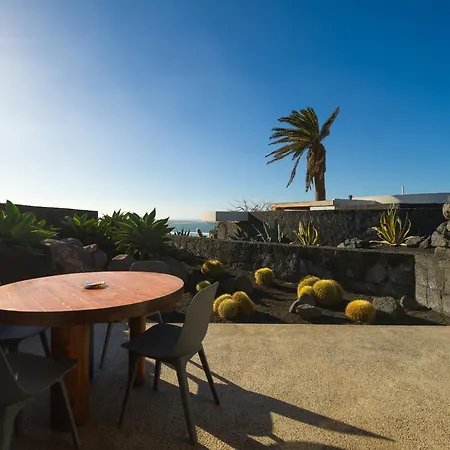 Canaryislandshost I Soul * Famara